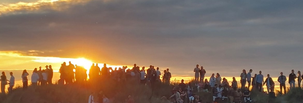 BEACH-PARTY.jpg_Thumbnail0.jpg